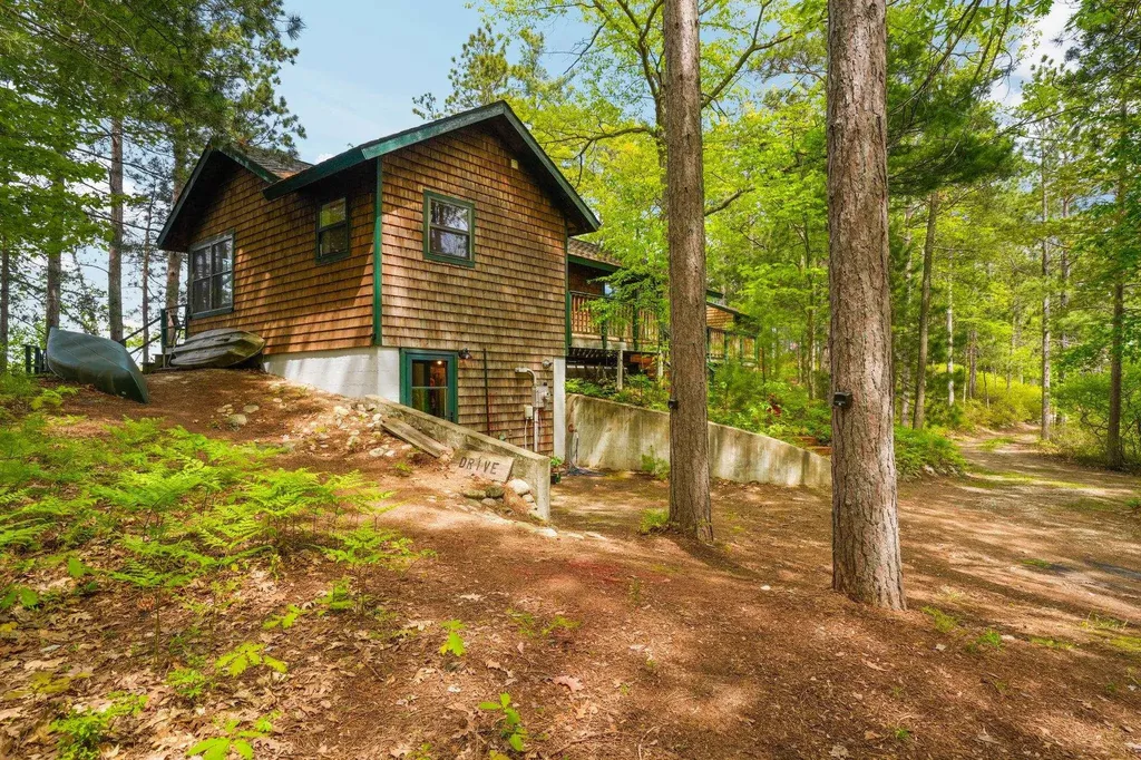 28525 Fox Pointe Trail Peaine Township MI 49782