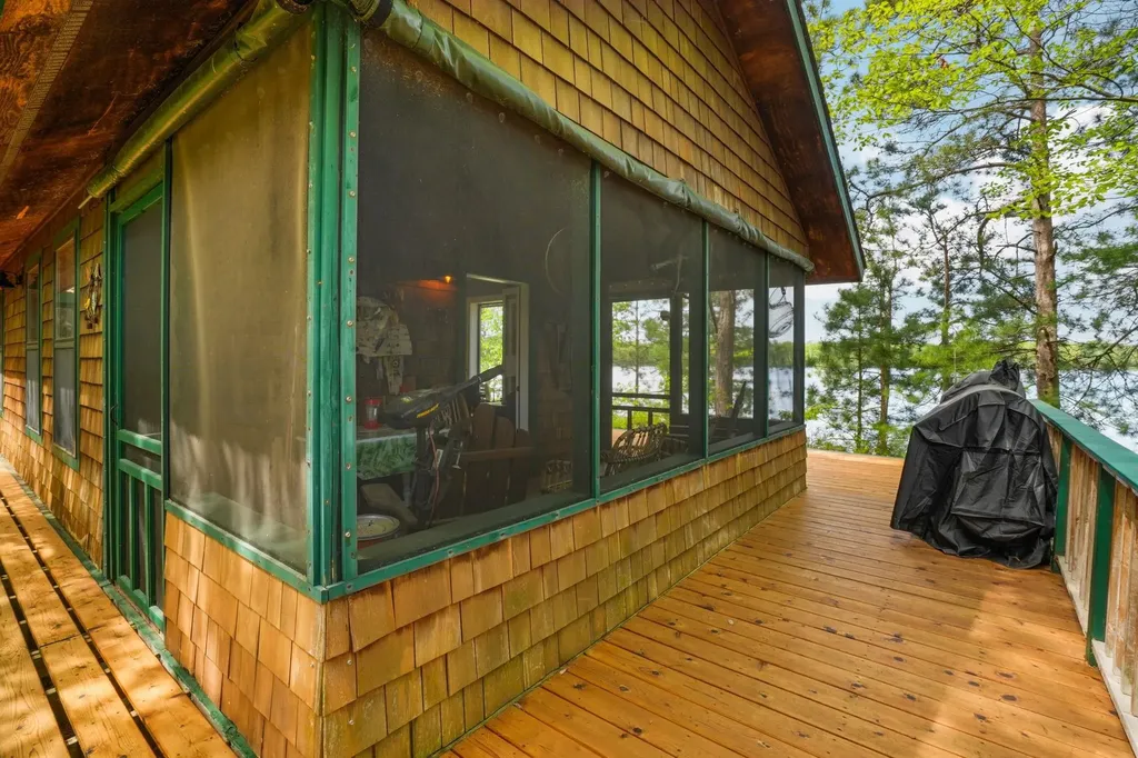 28525 Fox Pointe Trail Peaine Township MI 49782
