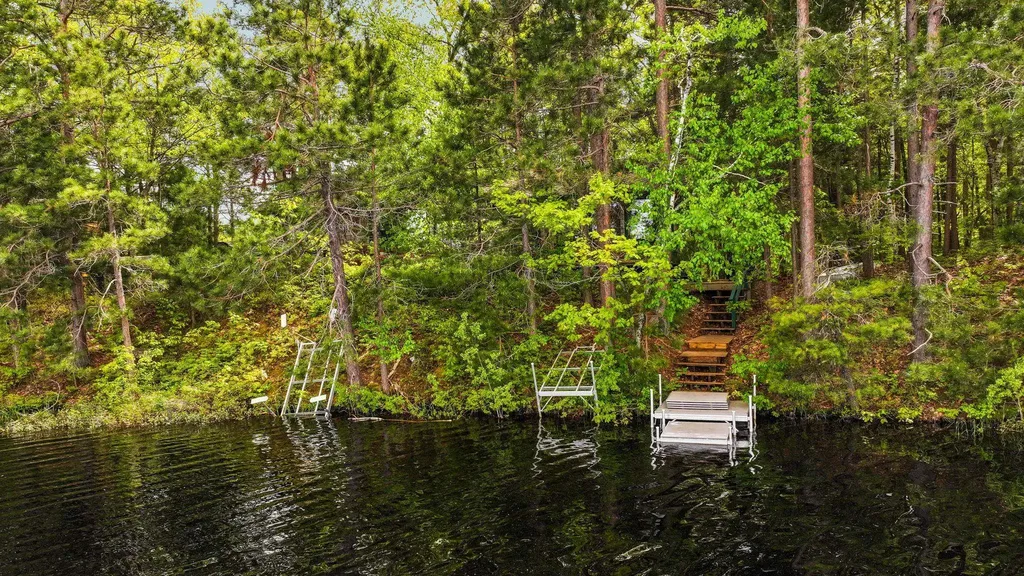 28525 Fox Pointe Trail Peaine Township MI 49782