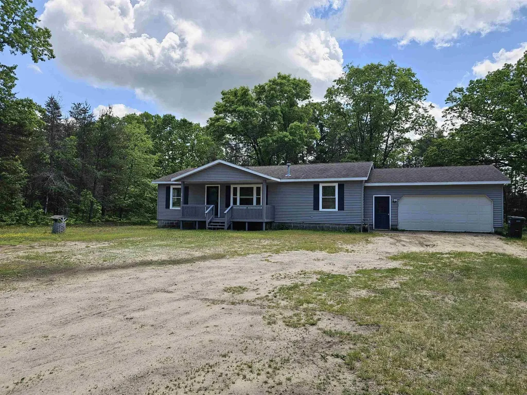 9733 W Jennings Road Lake Township MI 49651