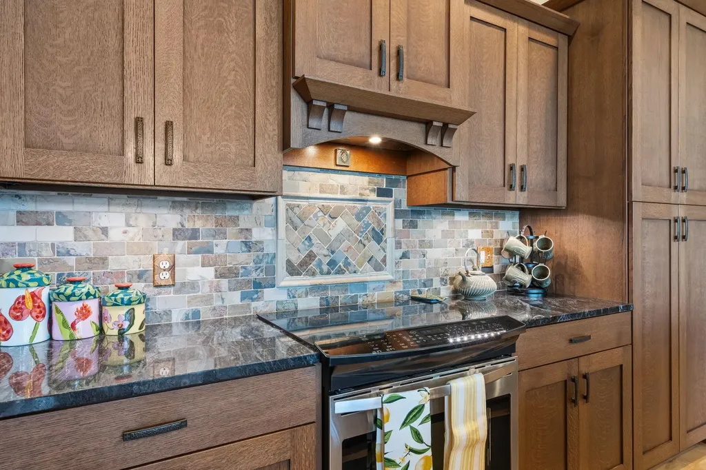 2704 Crescent Shores Drive Long Lake Township MI 49685