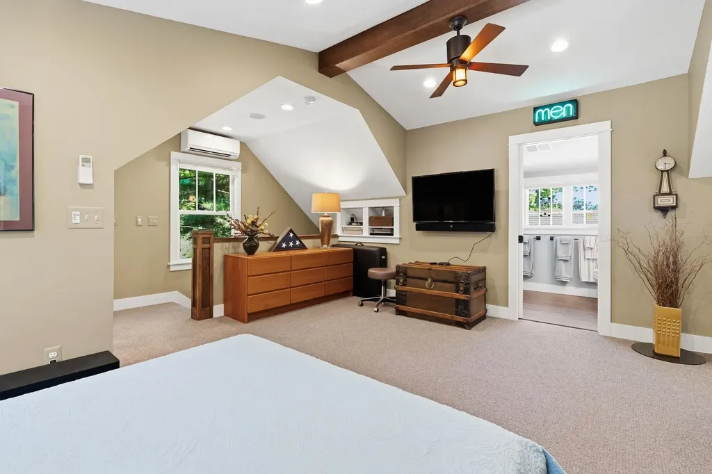 2704 Crescent Shores Drive Long Lake Township MI 49685