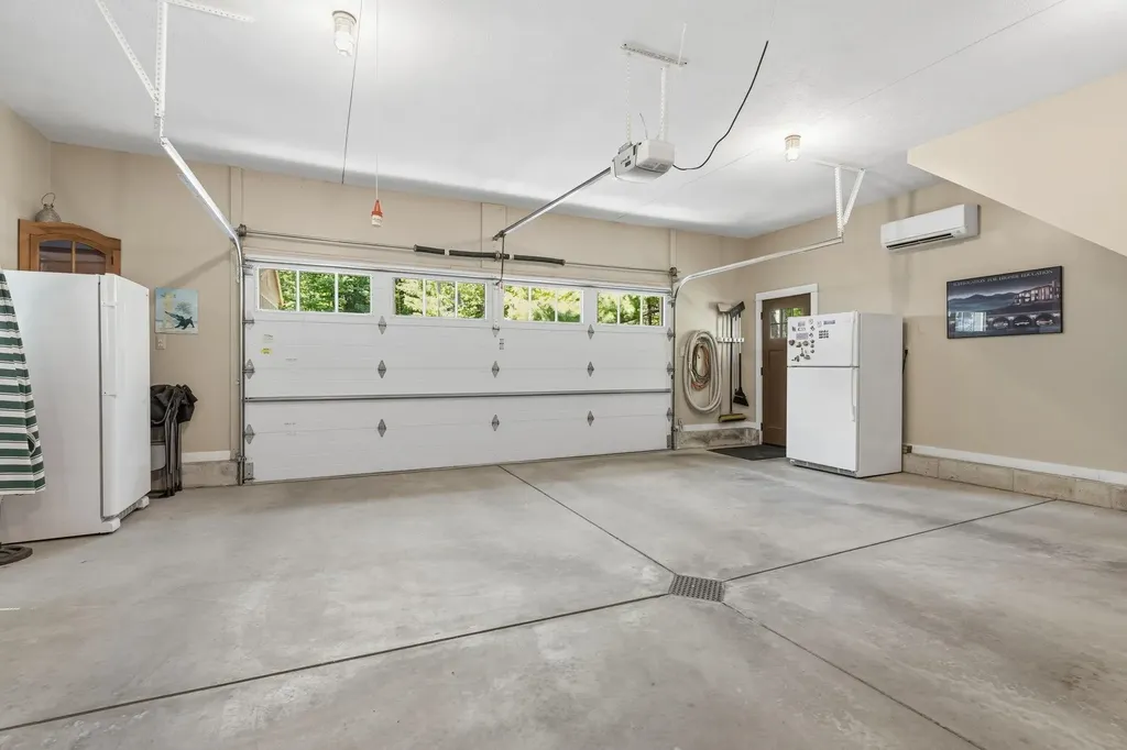 2704 Crescent Shores Drive Long Lake Township MI 49685