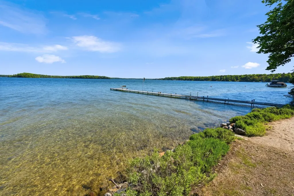 2704 Crescent Shores Drive Long Lake Township MI 49685