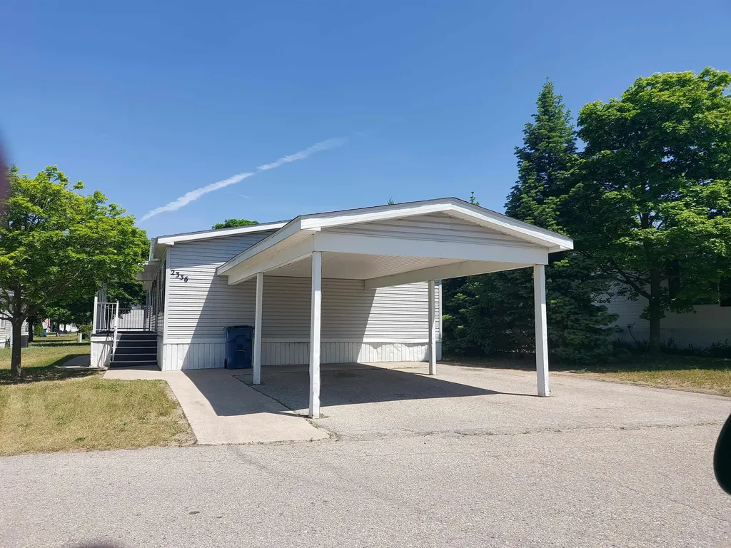2336 Leisure Lane Garfield Charter Township MI 49686