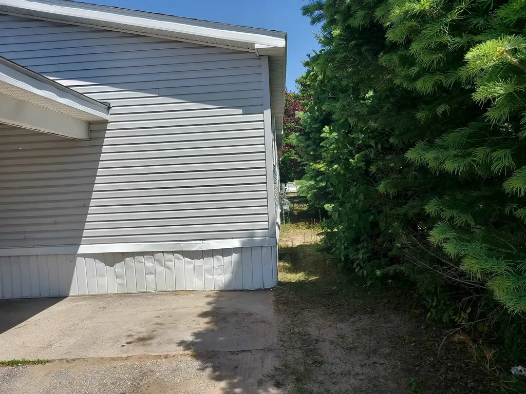 2336 Leisure Lane Garfield Charter Township MI 49686