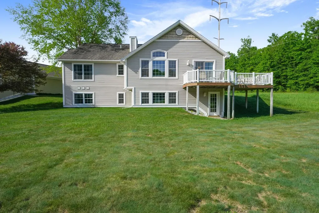 3098 Crown Wood Court Garfield Charter Township MI 49686