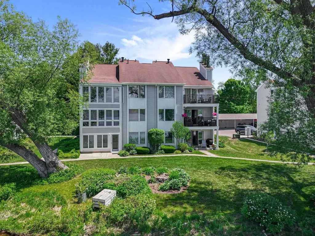 720 Centre Place Traverse City City MI 49686