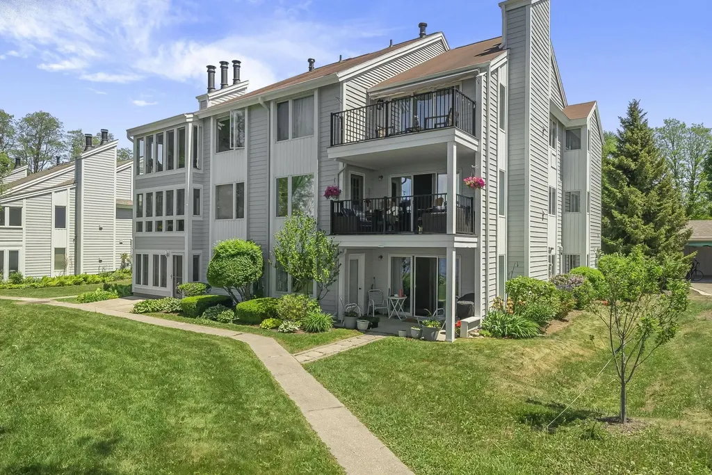 720 Centre Place Traverse City City MI 49686