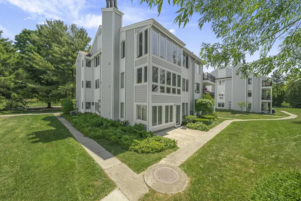 720 Centre Place Traverse City City MI 49686