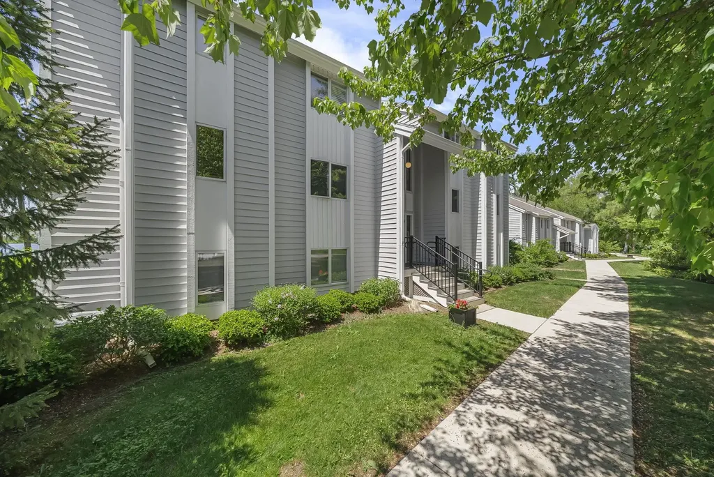 720 Centre Place Traverse City City MI 49686