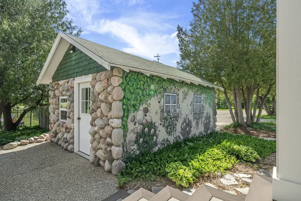 6801 Secor Road Long Lake Township MI 49685
