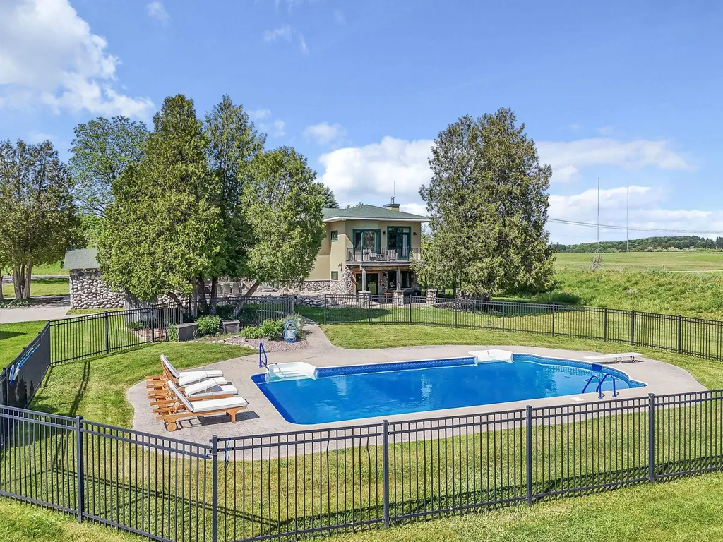 6801 Secor Road Long Lake Township MI 49685