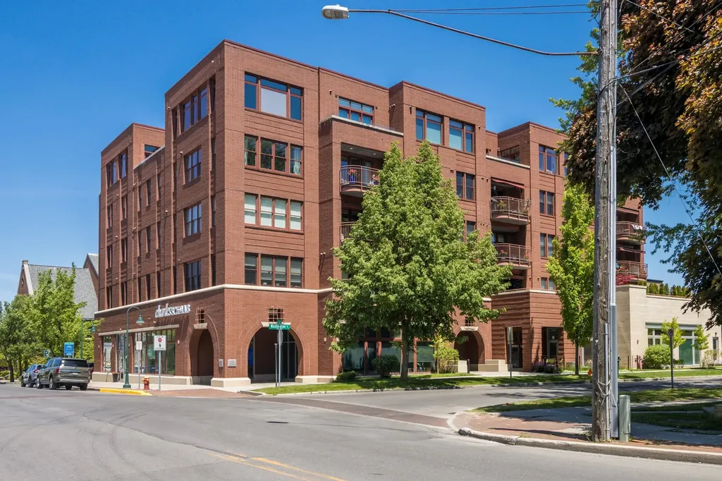 215 Washington Street Traverse City City MI 49684