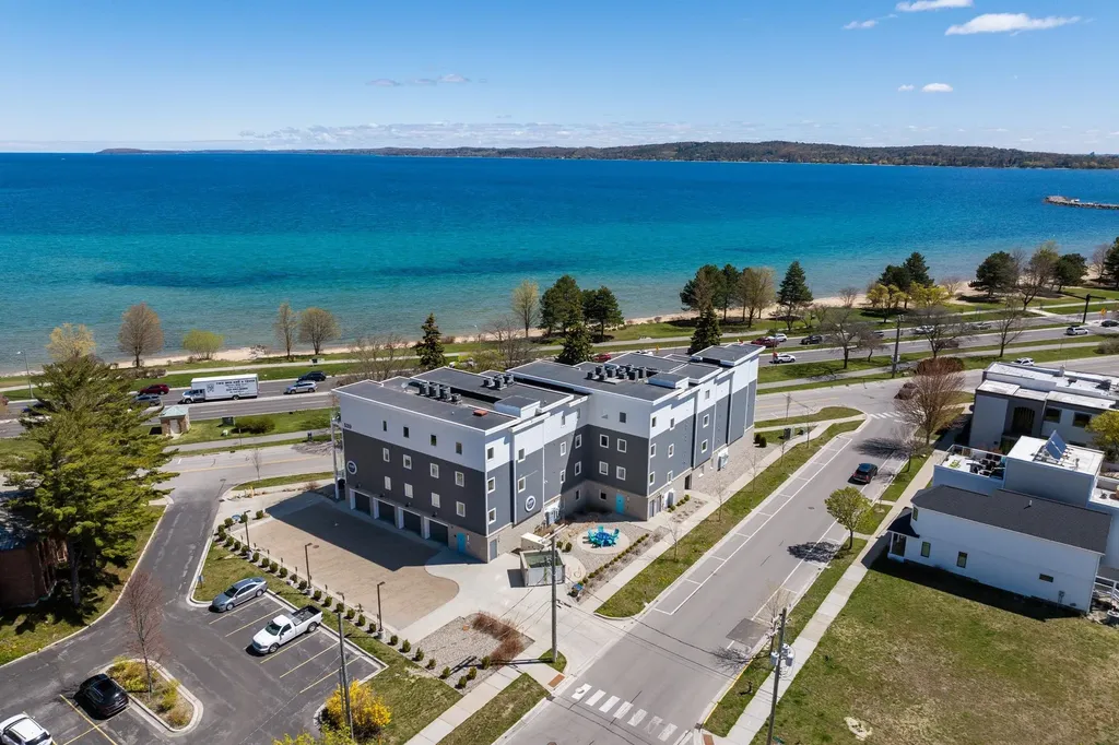539 Bay Street Traverse City City MI 49684