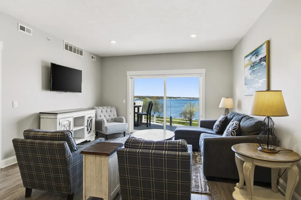 539 Bay Street Traverse City City MI 49684