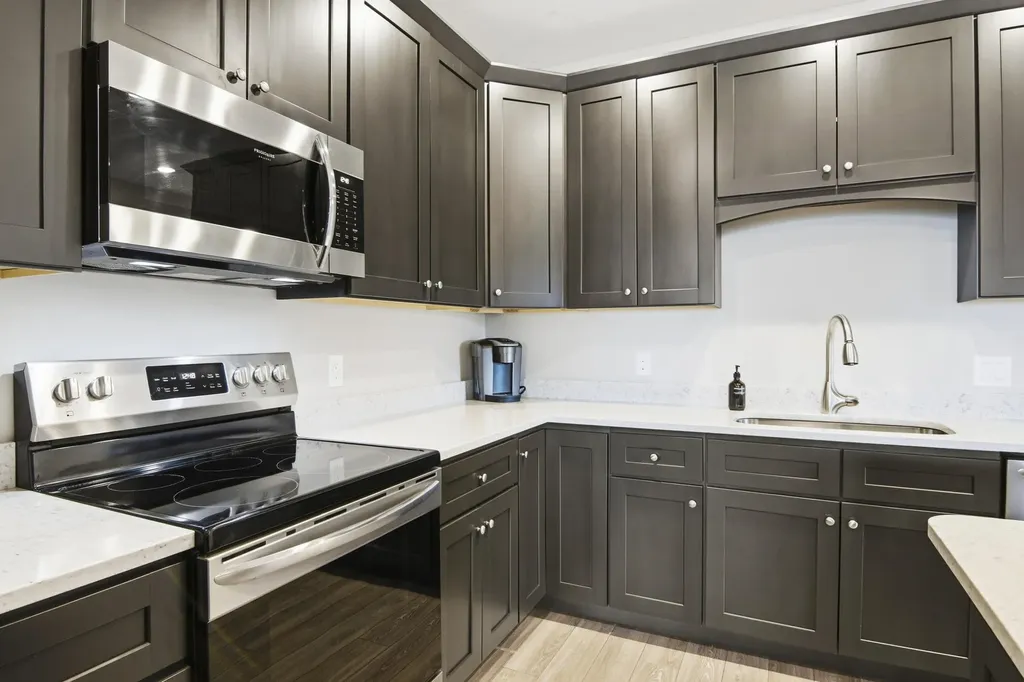 539 Bay Street Traverse City City MI 49684