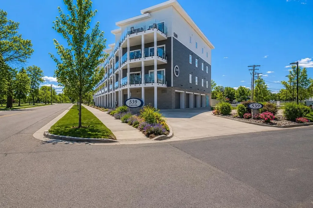 539 Bay Street Traverse City City MI 49684