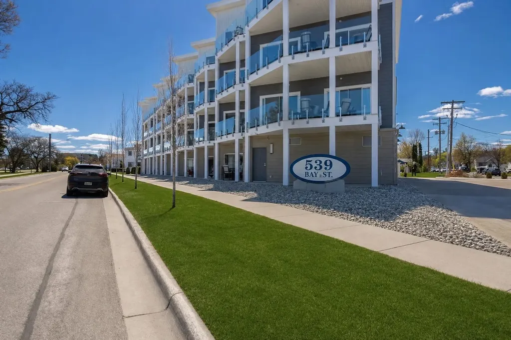 539 Bay Street Traverse City City MI 49684