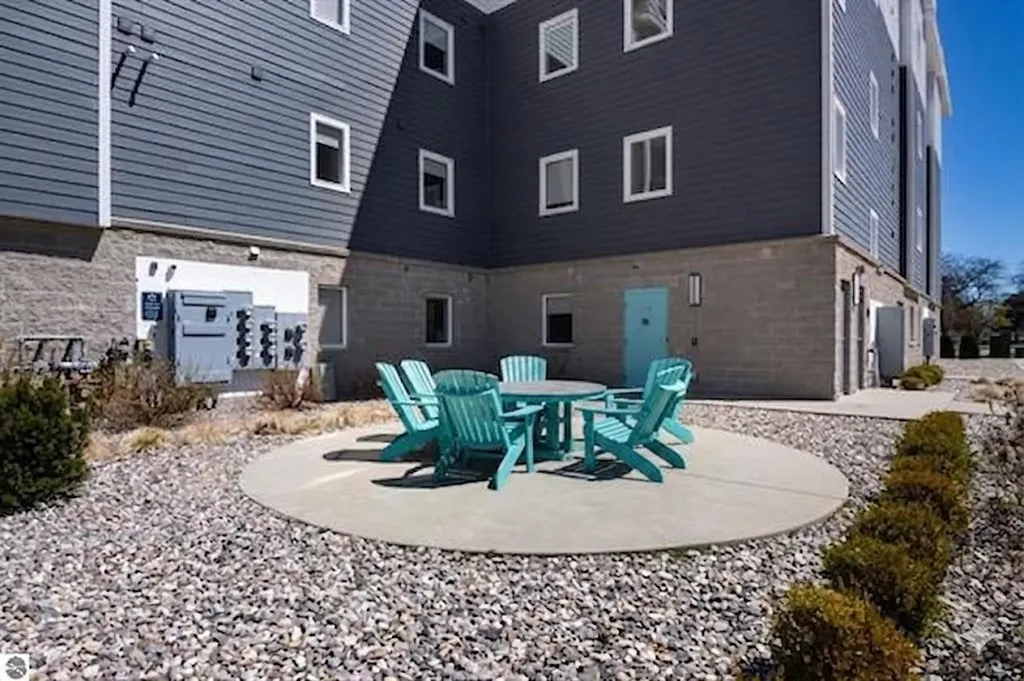 539 Bay Street Traverse City City MI 49684