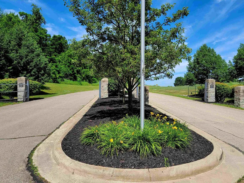 139 Bloomfield Unknown City MI 49230