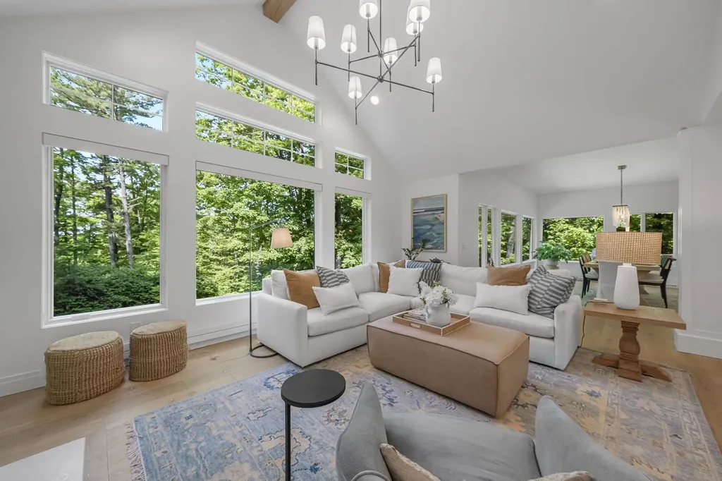 7059 Leorie Drive Peninsula Township MI 49686