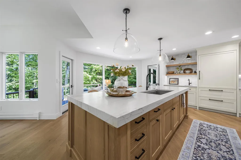 7059 Leorie Drive Peninsula Township MI 49686