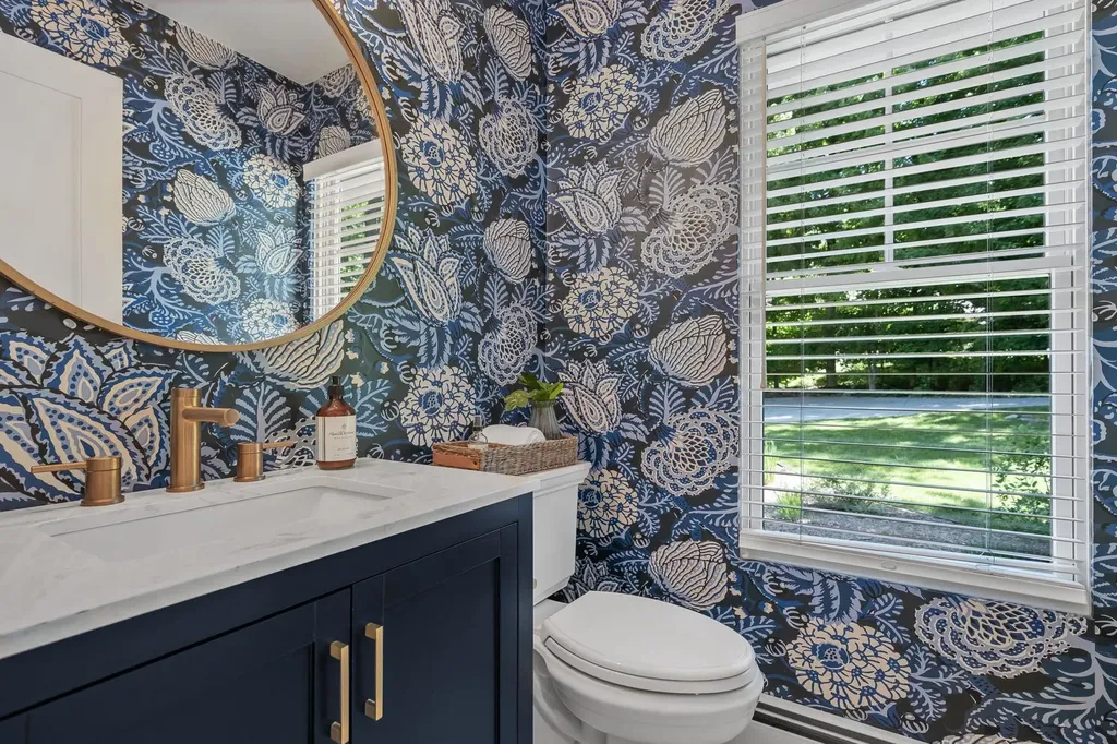 7059 Leorie Drive Peninsula Township MI 49686