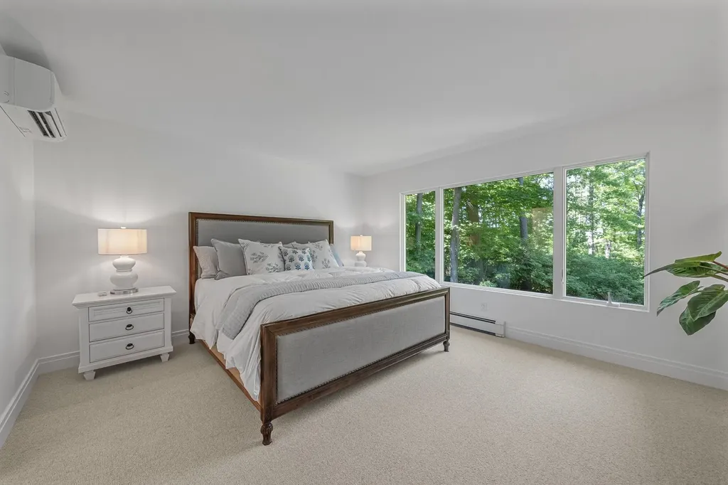 7059 Leorie Drive Peninsula Township MI 49686