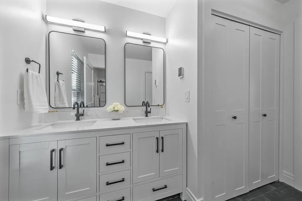 7059 Leorie Drive Peninsula Township MI 49686