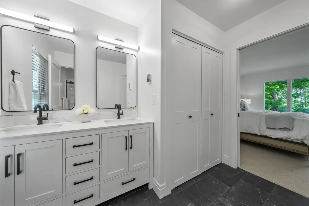 7059 Leorie Drive Peninsula Township MI 49686
