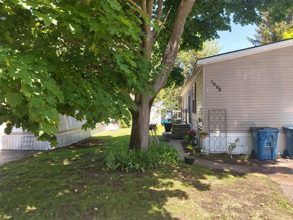 1668 Rex Place Garfield Charter Township MI 49686