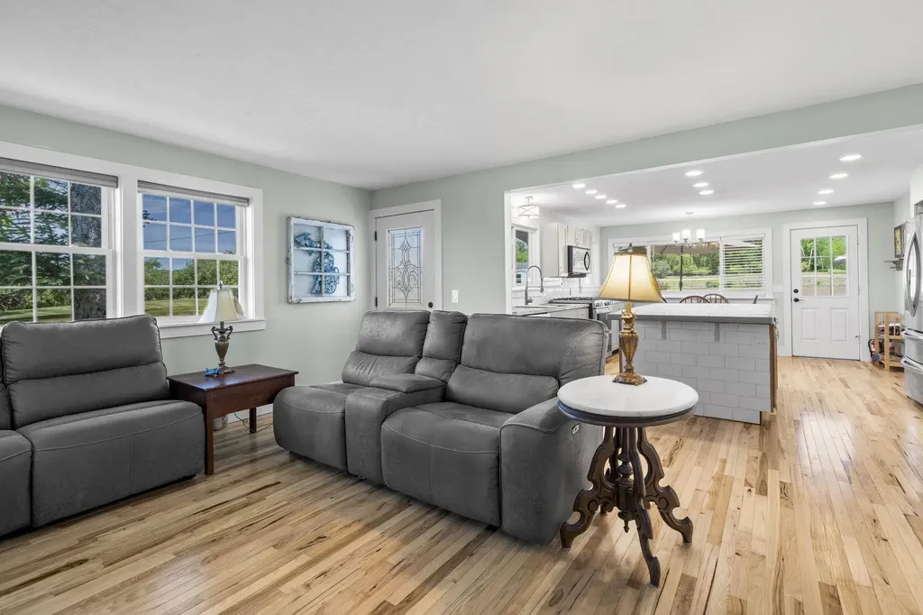 14792 Peninsula Drive Peninsula Township MI 49686