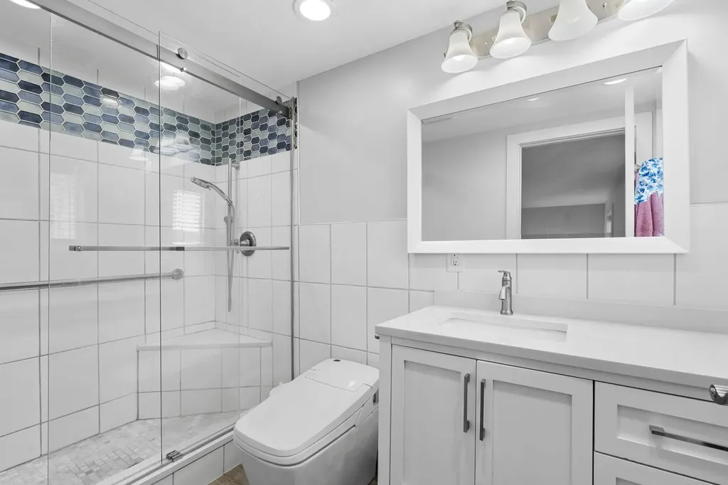 14792 Peninsula Drive Peninsula Township MI 49686