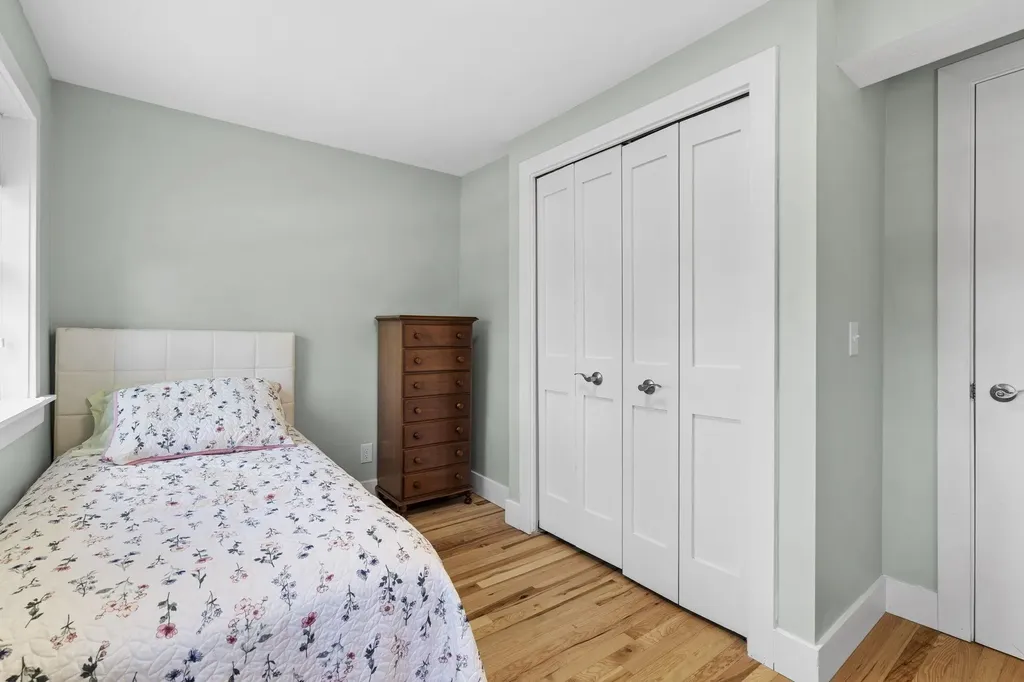 14792 Peninsula Drive Peninsula Township MI 49686