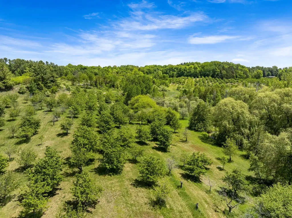 14792 Peninsula Drive Peninsula Township MI 49686