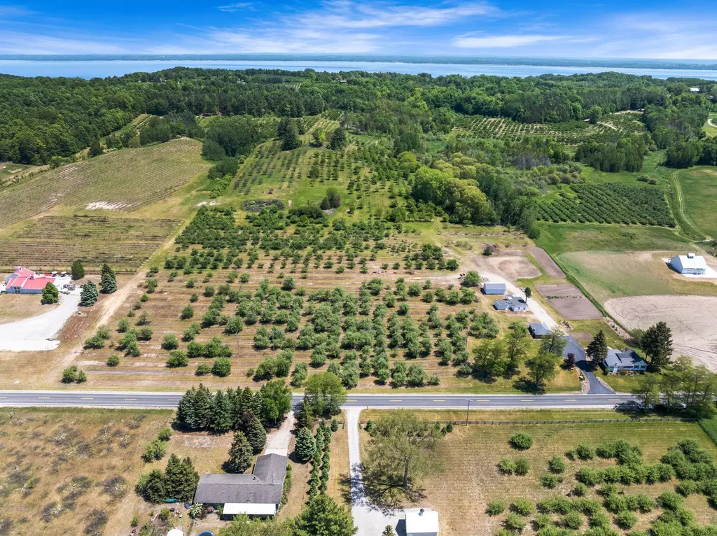 14792 Peninsula Drive Peninsula Township MI 49686