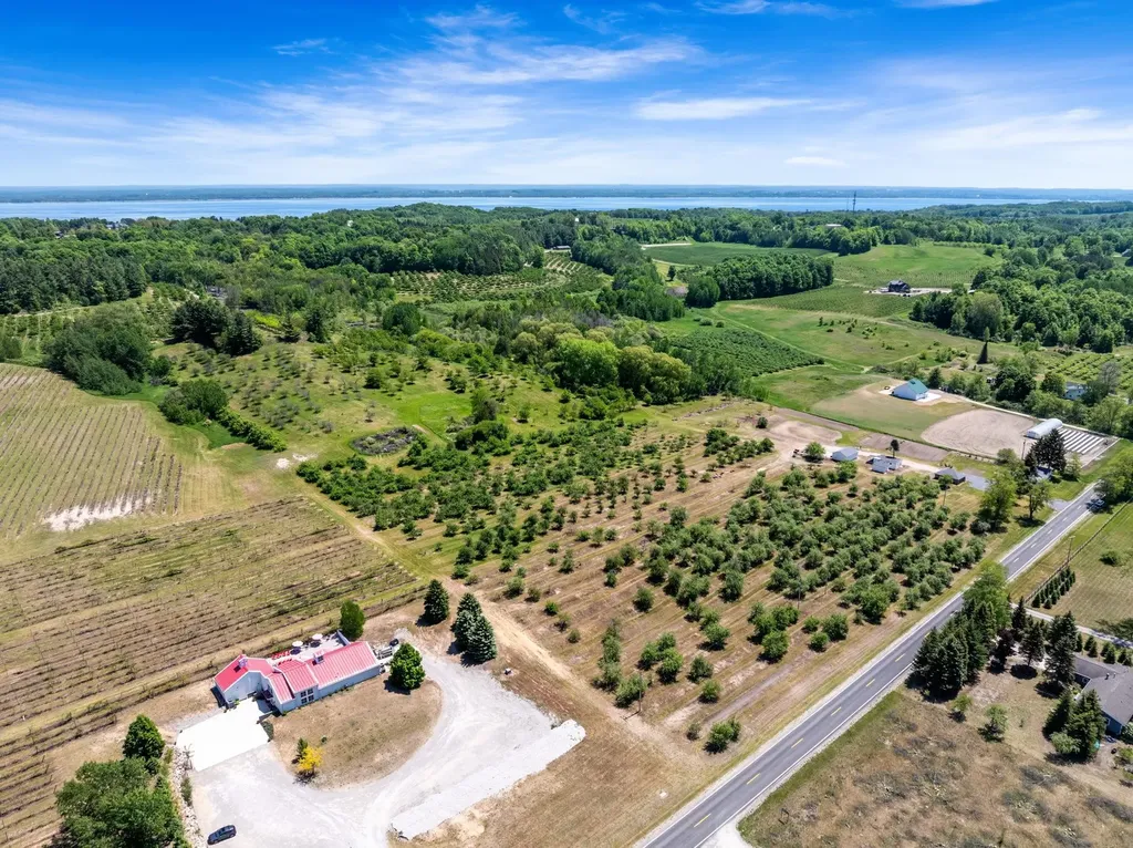 14792 Peninsula Drive Peninsula Township MI 49686