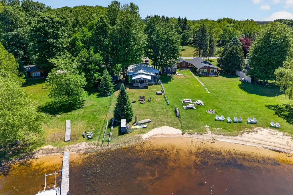 2864 Pleasant Lake Shore Drive Selma Township MI 49601