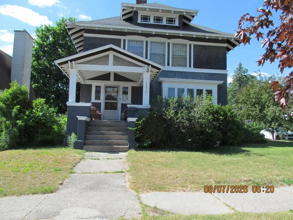 223 Howard Cadillac City MI 49601