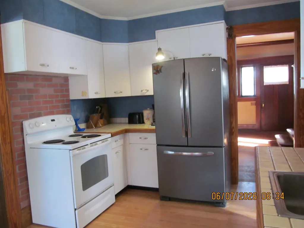 223 Howard Cadillac City MI 49601