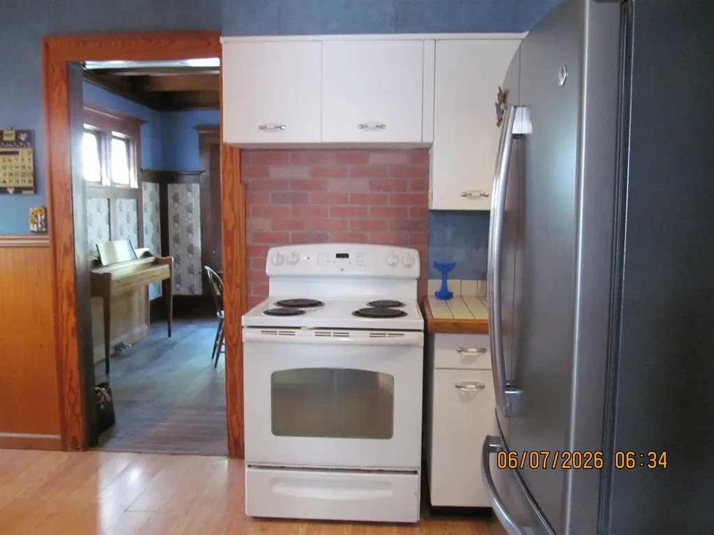 223 Howard Cadillac City MI 49601