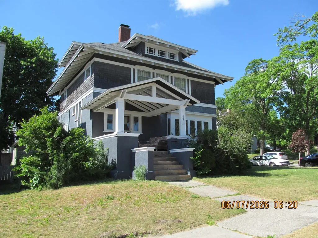 223 Howard Cadillac City MI 49601