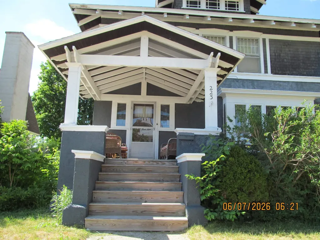 223 Howard Cadillac City MI 49601