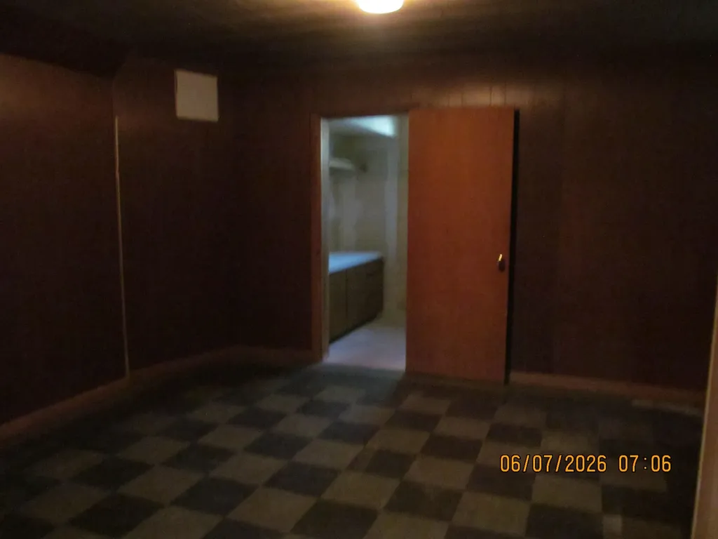223 Howard Cadillac City MI 49601