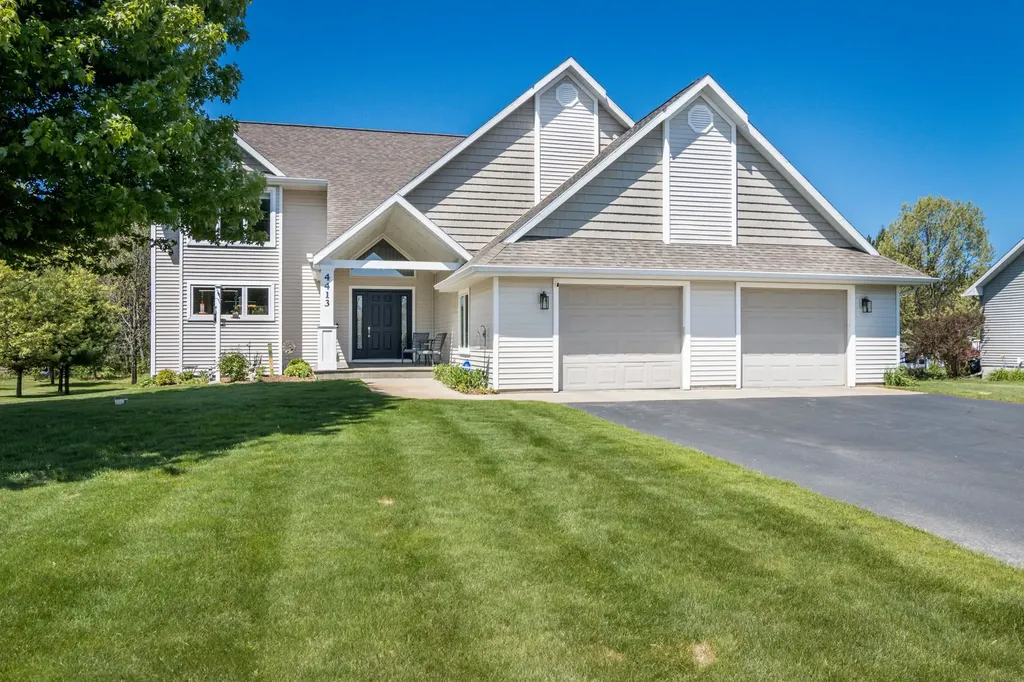 4413 S Long Wood Drive Long Lake Township MI 49685