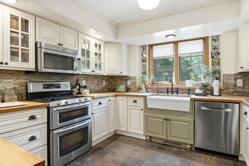 1504 Cedar Drive Long Lake Township MI 49684