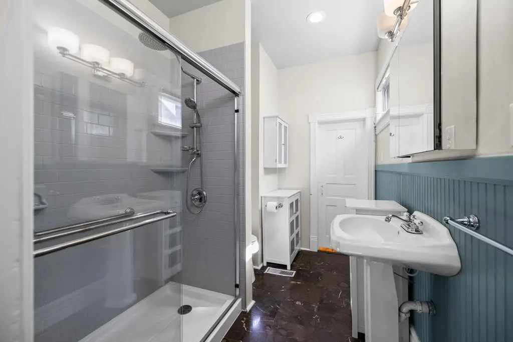 316 W Tenth Street Traverse City City MI 49684