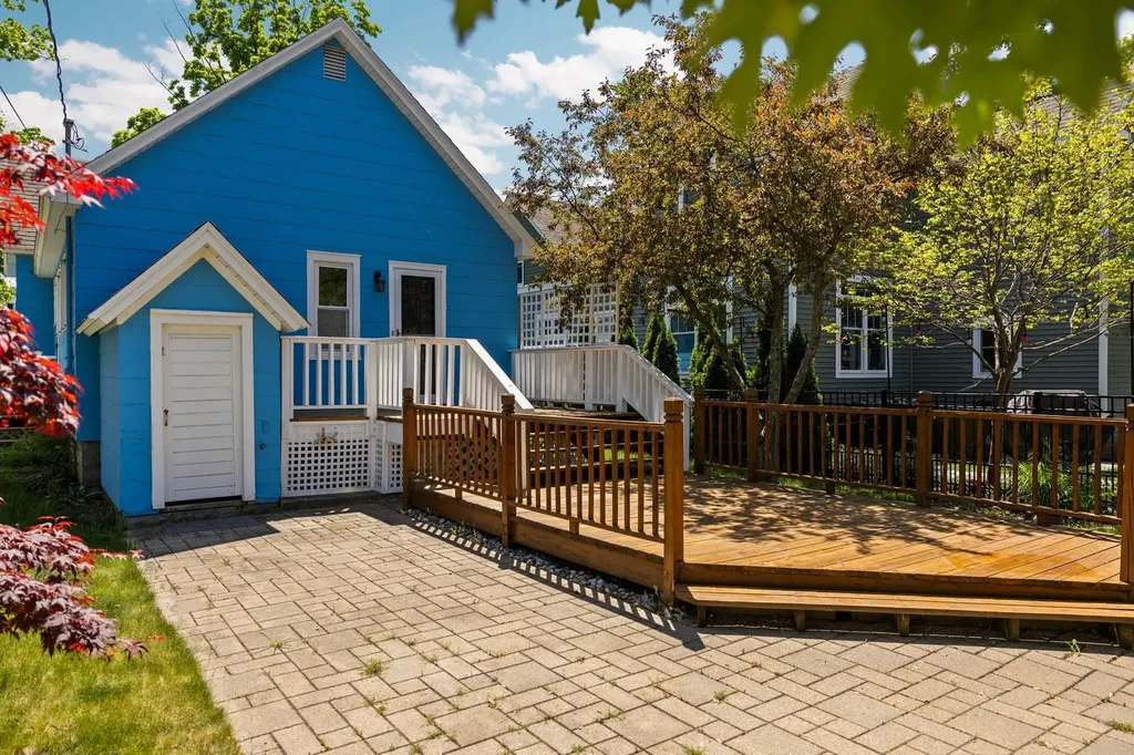 316 W Tenth Street Traverse City City MI 49684