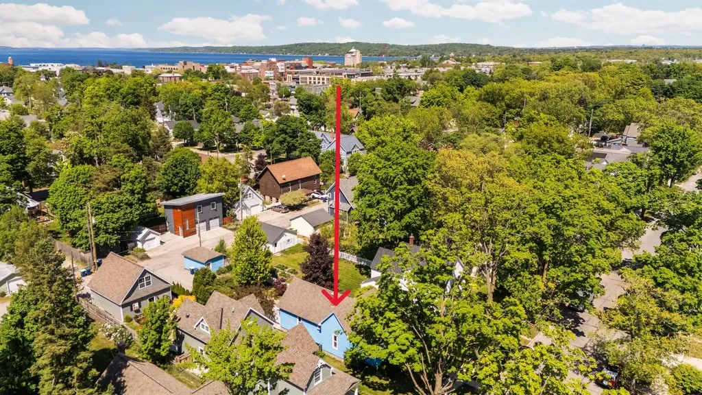 316 W Tenth Street Traverse City City MI 49684